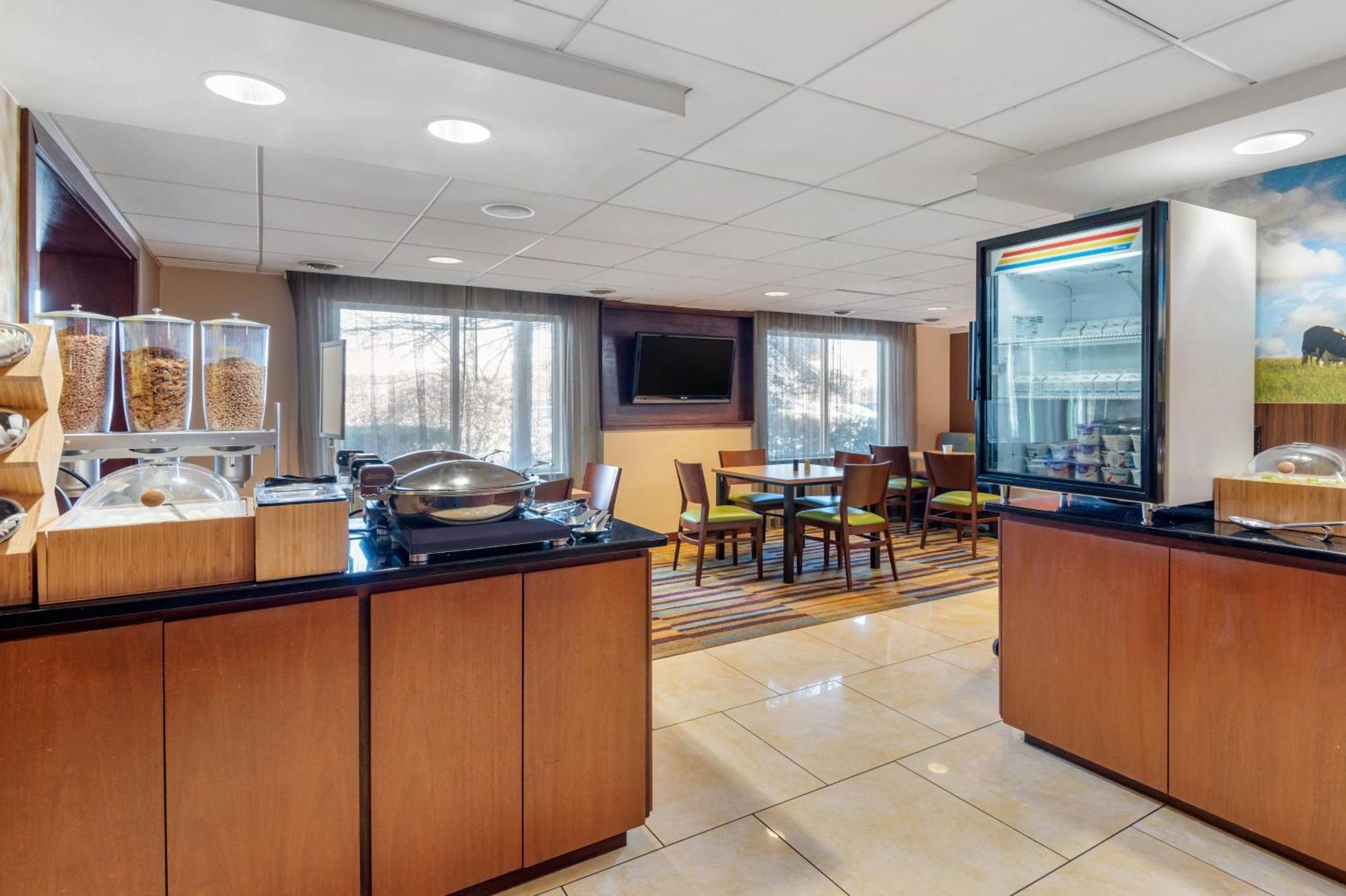 Fairfield By Marriott Inn & Suites Portland Maine Airport Scarborough Exterior photo