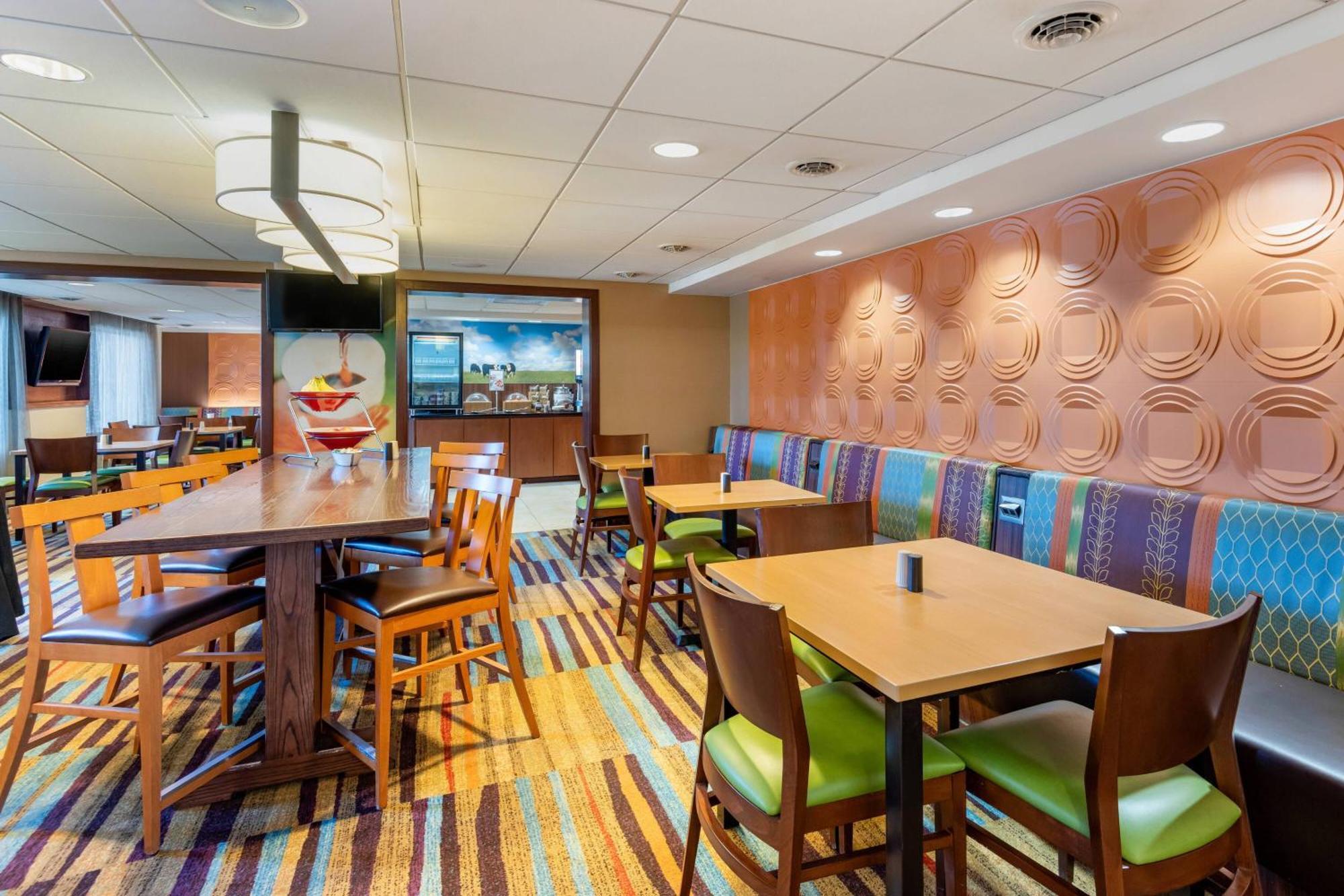 Fairfield By Marriott Inn & Suites Portland Maine Airport Scarborough Exterior photo
