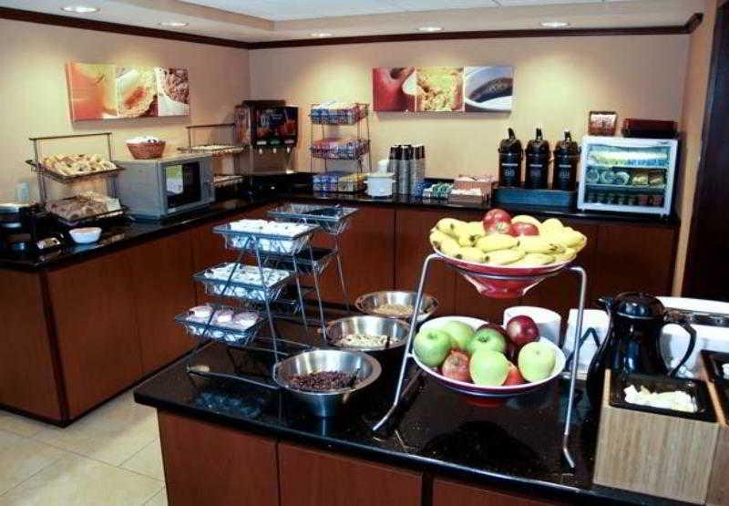Fairfield By Marriott Inn & Suites Portland Maine Airport Scarborough Restaurant photo